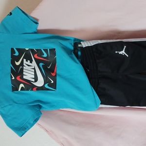 Boys Size 7 Nike Outfit Blue and Black